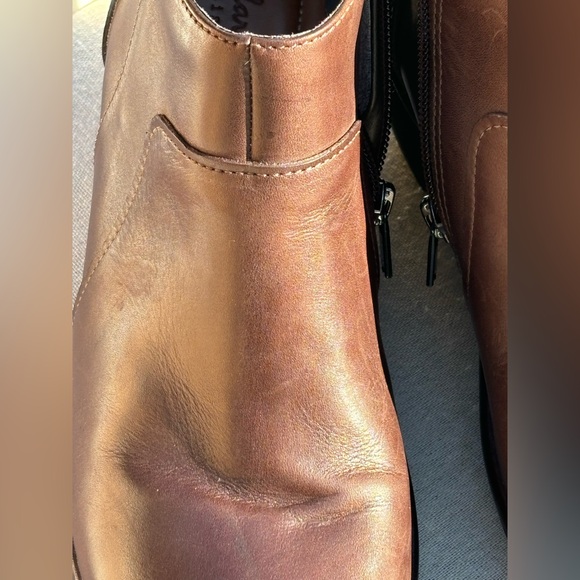 Clark’s Artisan Wedge Boot, Brown Leather Side Zip, Comfort Boot, Size Nine - Picture 6 of 12